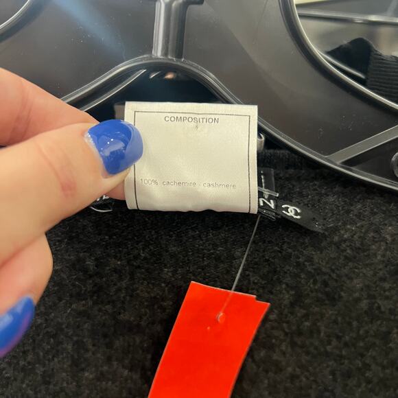 CHANEL 1999A Charcoal Gray Cashmere Wrap Cardigan Sweater Set sz FR 38/6-42/10 - Picture 13 of 16